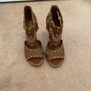 Boutique 9 Cognac booties